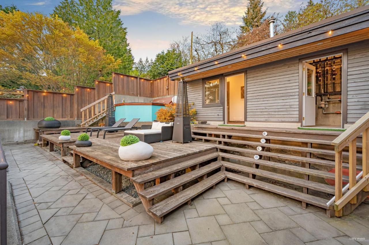 Grouse Cheerful Large Private Bedroom, Bath, Shared Deck, Pool, Hot Tub North Vancouver Exterior foto