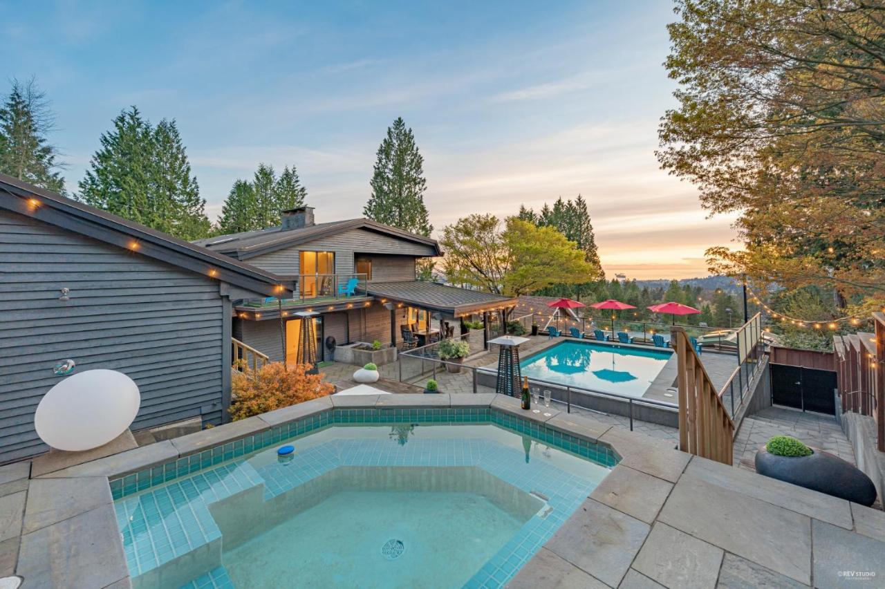 Grouse Cheerful Large Private Bedroom, Bath, Shared Deck, Pool, Hot Tub North Vancouver Exterior foto